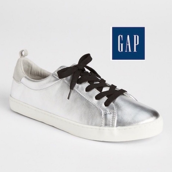 GAP womes sneakers - Picture 2 of 4